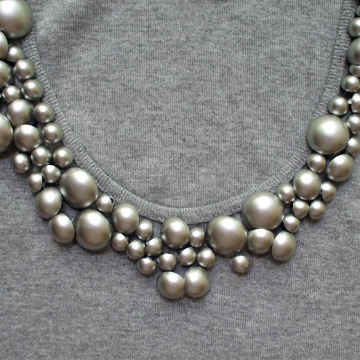 CLOSE-UP 1 - Pearl Beads Grey Top