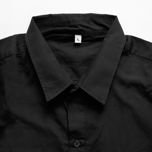 CLOSE-UP 1 - Shirt In Black Shirt