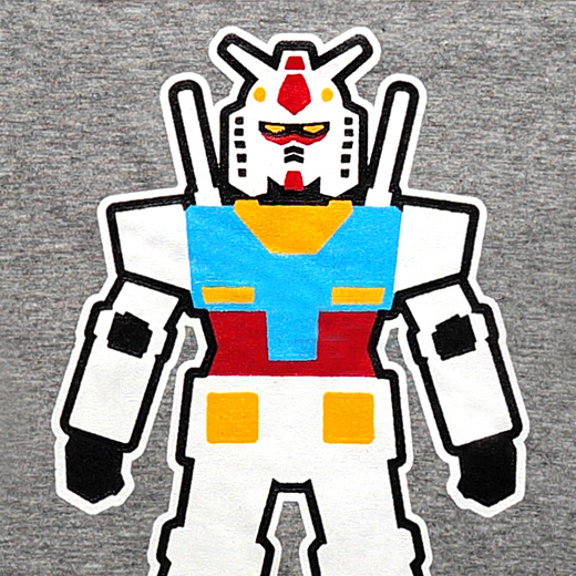 CLOSE-UP 1 - Gundam T-shirt